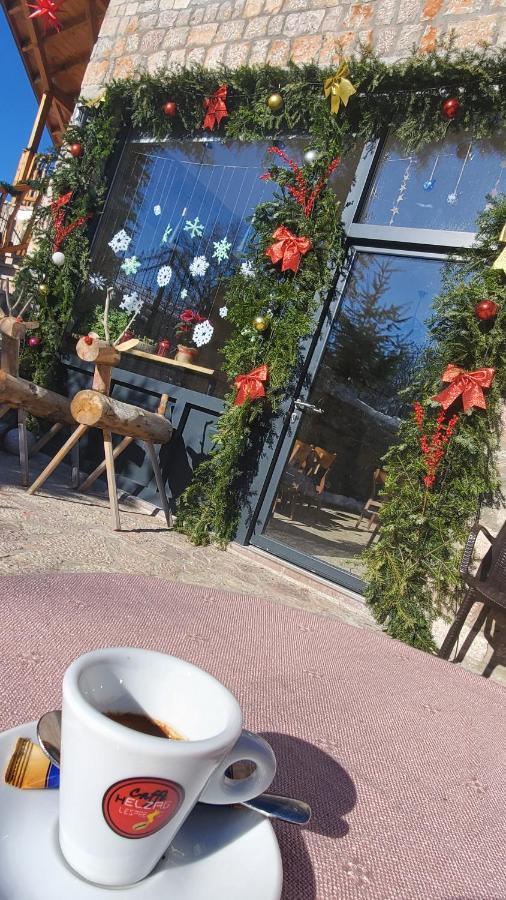 Pashuta Hotel Voskopoje Ngoại thất bức ảnh